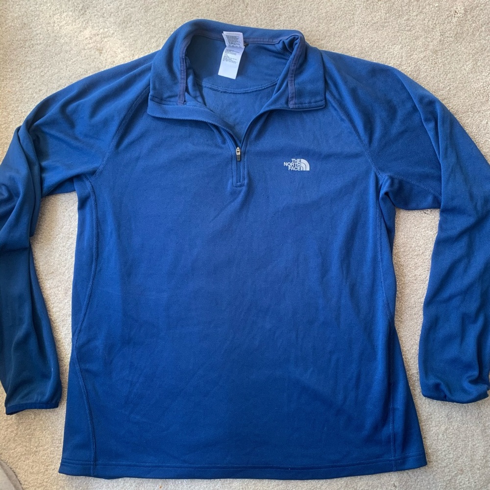 Lightweight North Face Pullover